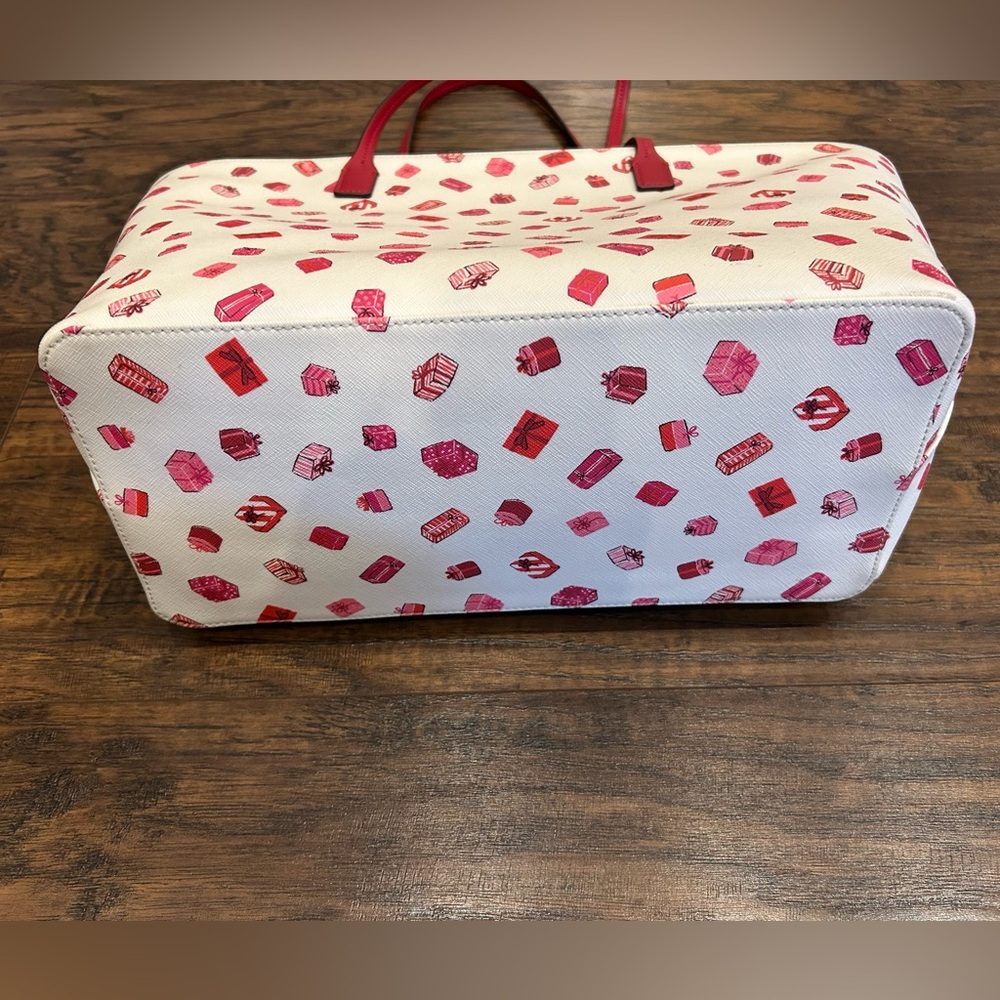 KATE SPADE New York Shore Street Margareta Bag Red Pink Gift Present Pattern - Picture 5 of 15